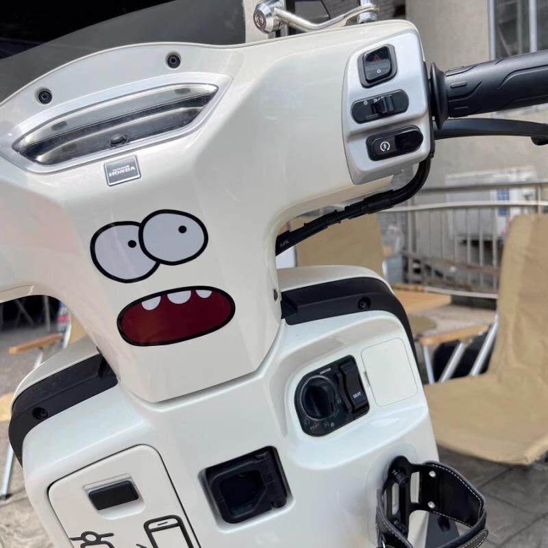 NS125LA踏板装饰贴纸惊讶搞怪表情个性车贴小牛电瓶车摩托车通用