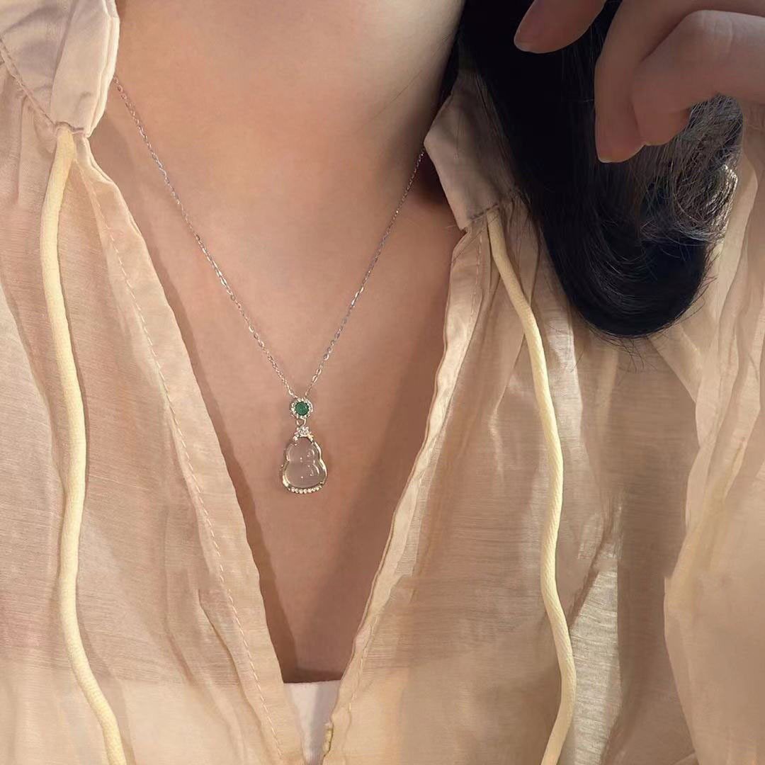 法国cherry kitty925银项链女高级感玉髓吊坠锁骨链毛衣链配饰
