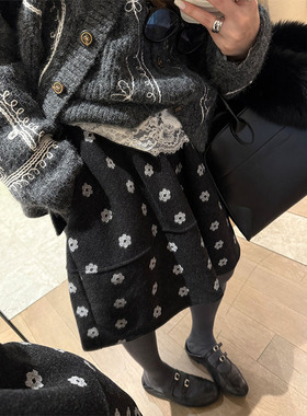 复古千金感2025秋冬高级感韩系百搭半身裙 小花花毛呢花苞中裙女