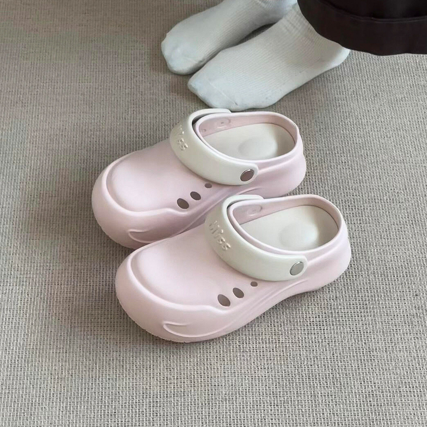 洞洞鞋女款增高厚底鞋防滑耐磨包头凉拖外穿夏季可爱拖鞋2026新款