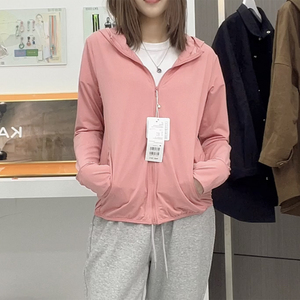 试衣间2024夏装新款轻薄防紫外线连帽防晒衣短外套女M433703