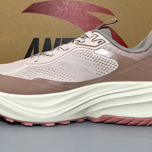 安踏正品女鞋2025秋新款昆仑户外耐磨减震登山运动跑鞋122535590