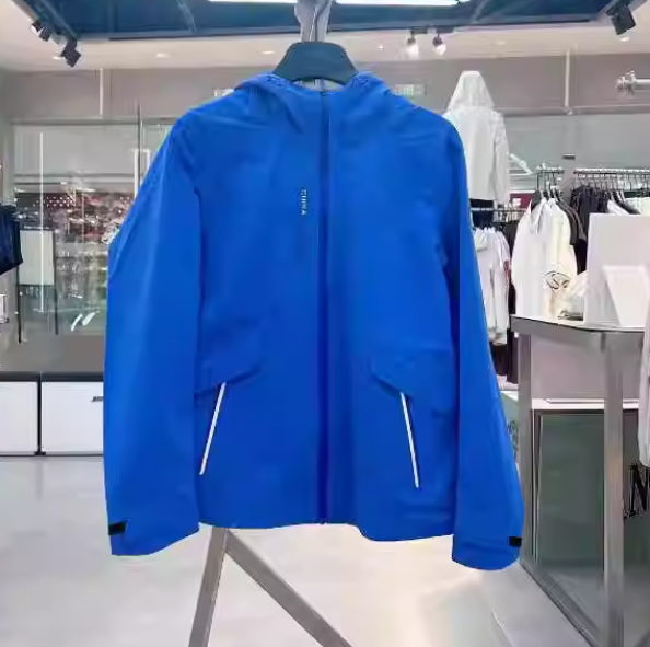 安踏正品中国甲徒步登山2024秋新款防水单层冲锋衣女装162437603