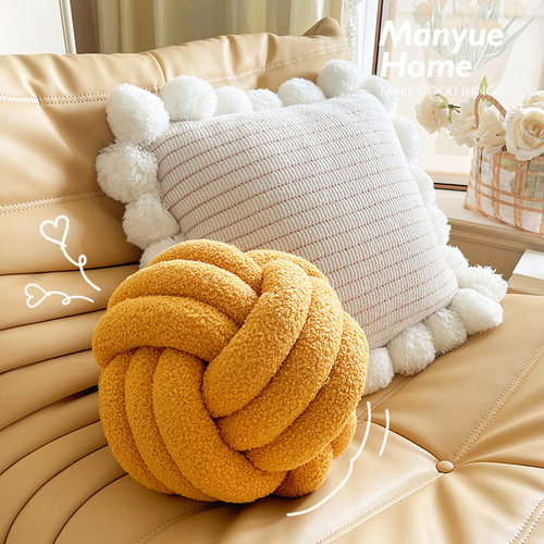 ins泡芙球抱枕抱枕套含芯