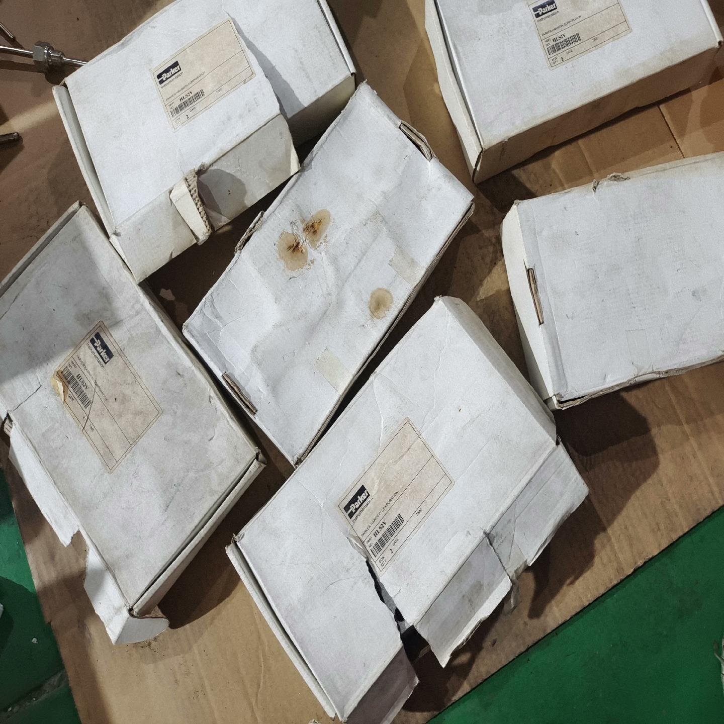 HLS2V  二组阀余货联系一起11只(雅子机械）