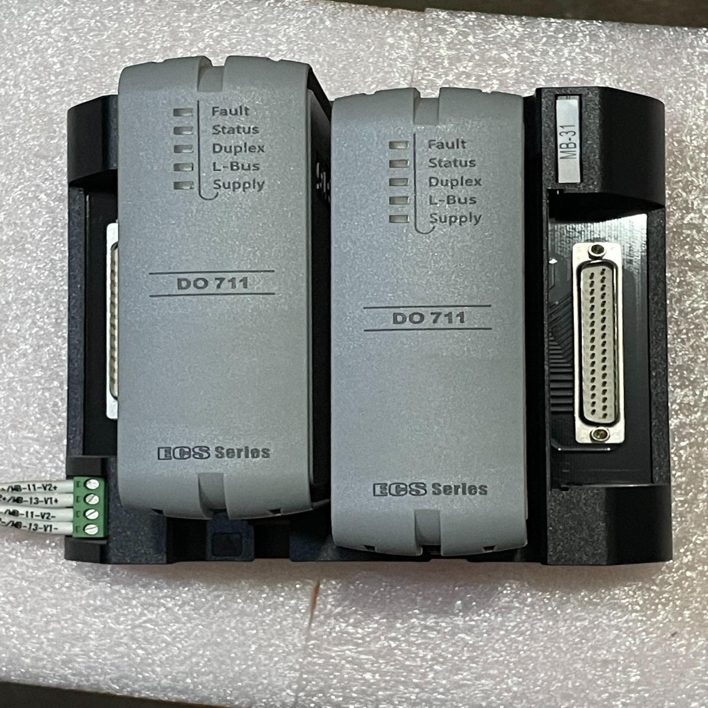 浙大中控卡件 do711-s01 版本v121300 拆【雅致电子】