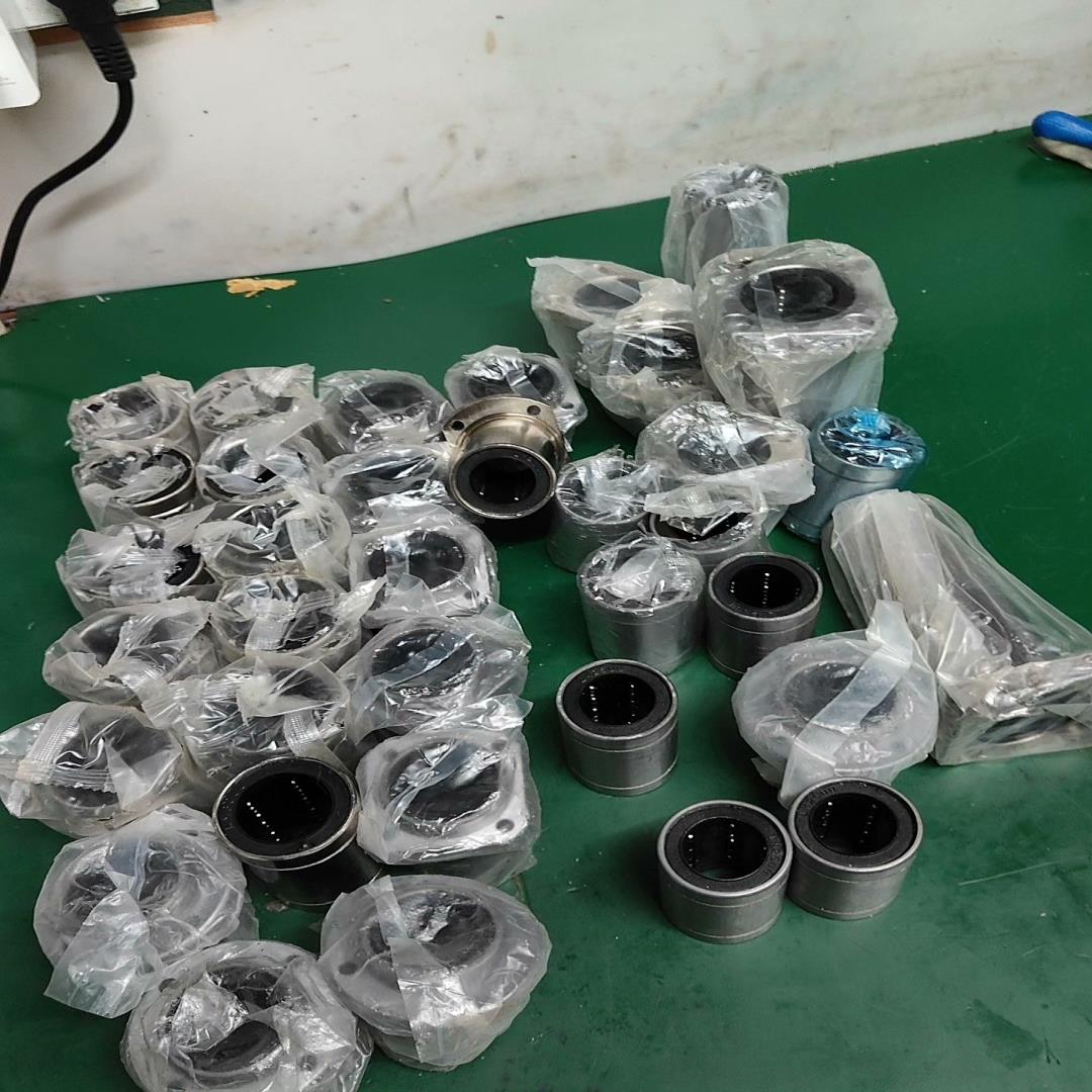 {雅致商行}32LM25UU LM30UU 直线滑块