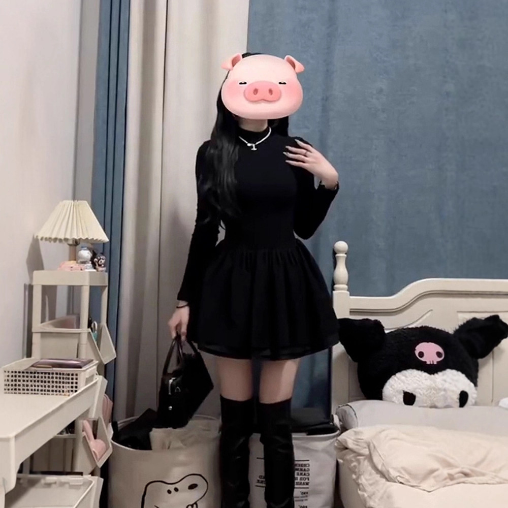 法式小香风时髦简约黑色女2026秋冬季新款赫本风连衣裙名媛短裙子