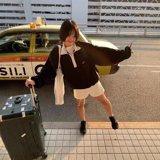 现 韩国设计师th*barnnet八奶半拉链摇粒绒卫衣韩系女装立领卫衣