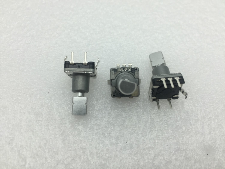 日本ALPS阿尔卑斯EC11编码带开关30定位15脉冲轴长16MM