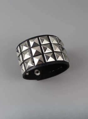 亚比亚文化y2k朋克摇滚夜店方形铆钉金属手环ins男女皮质手链手镯