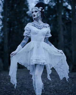 蒸汽朋克风短袖连衣裙白色婚礼