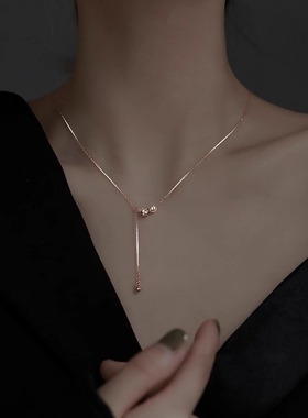 精致银项链，凸显优雅气质