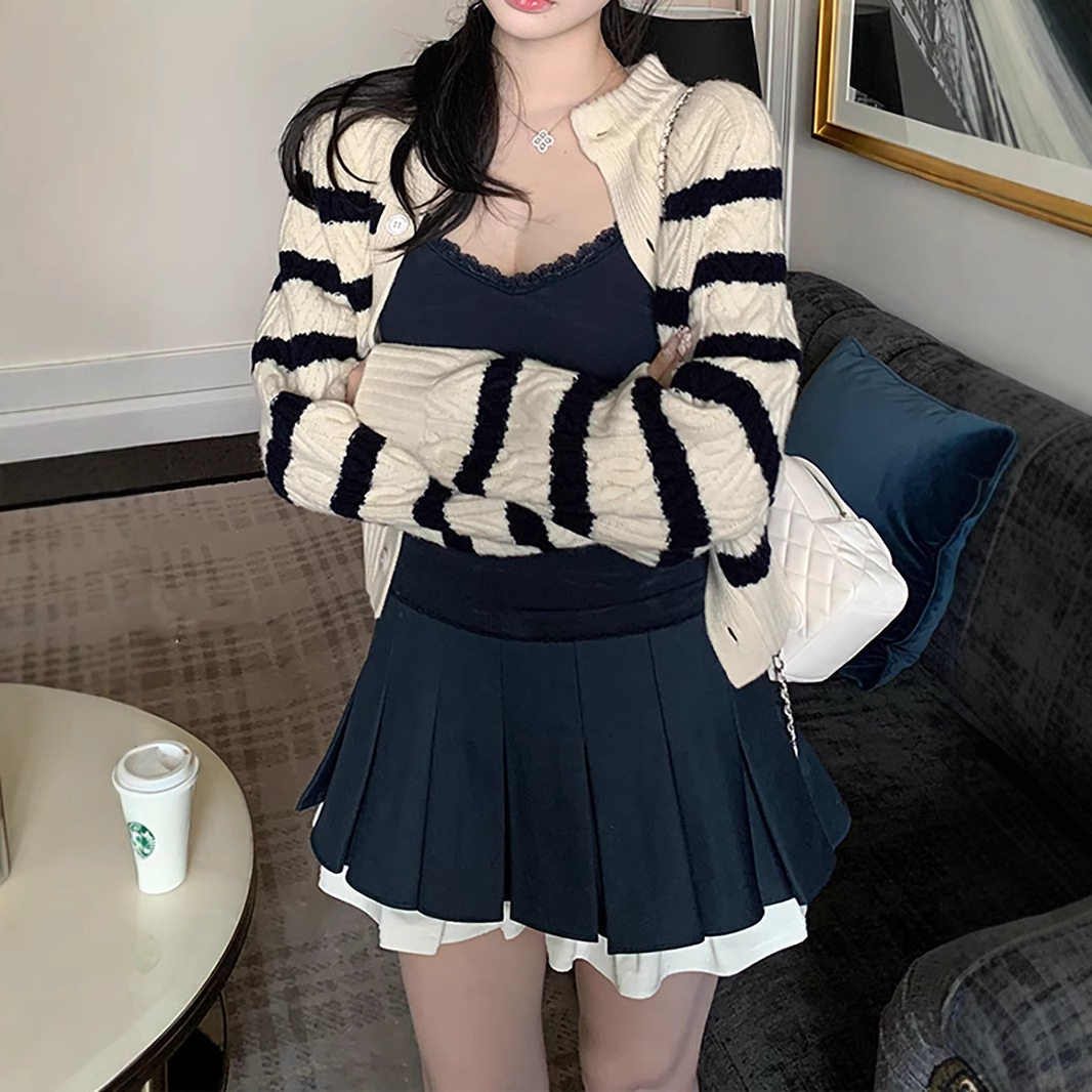 条纹毛衣外套半裙套装
