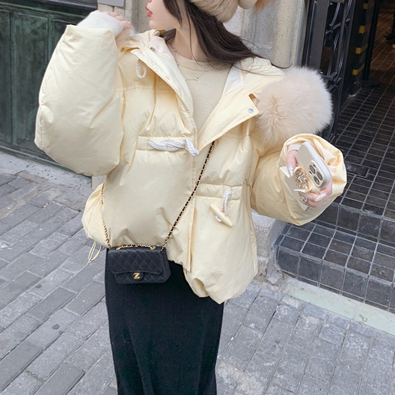 一口牛角包 90日标三花大朵白鸭绒 短款连帽羽绒服冬狐狸毛领保暖,女装/女士精品,羽绒服,淘宝优惠券,粉丝福利购,淘宝优惠卷