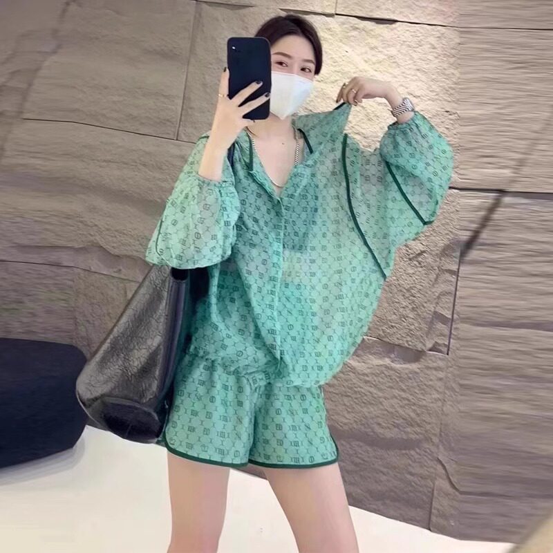 韩版绿色连帽防晒衣女欧货2024夏新百搭高腰洋气短裤两件套套装潮