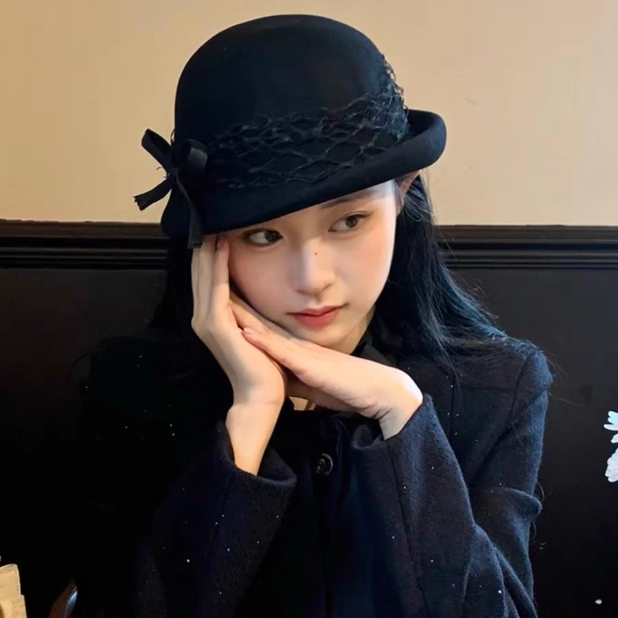 黑色蝴蝶结羊毛呢礼帽女秋冬法式复古气质渔夫帽优雅富家千金帽子