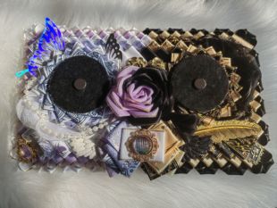 华丽痛板定制扎板手作谷子痛包填充装饰扎包成品吧唧托徽章吧唧