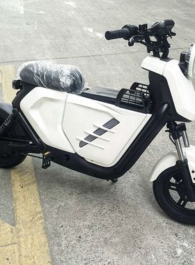 适用新款小牛U+B中置箱大容量前置中箱通用深远U+B格士铃UB直上储