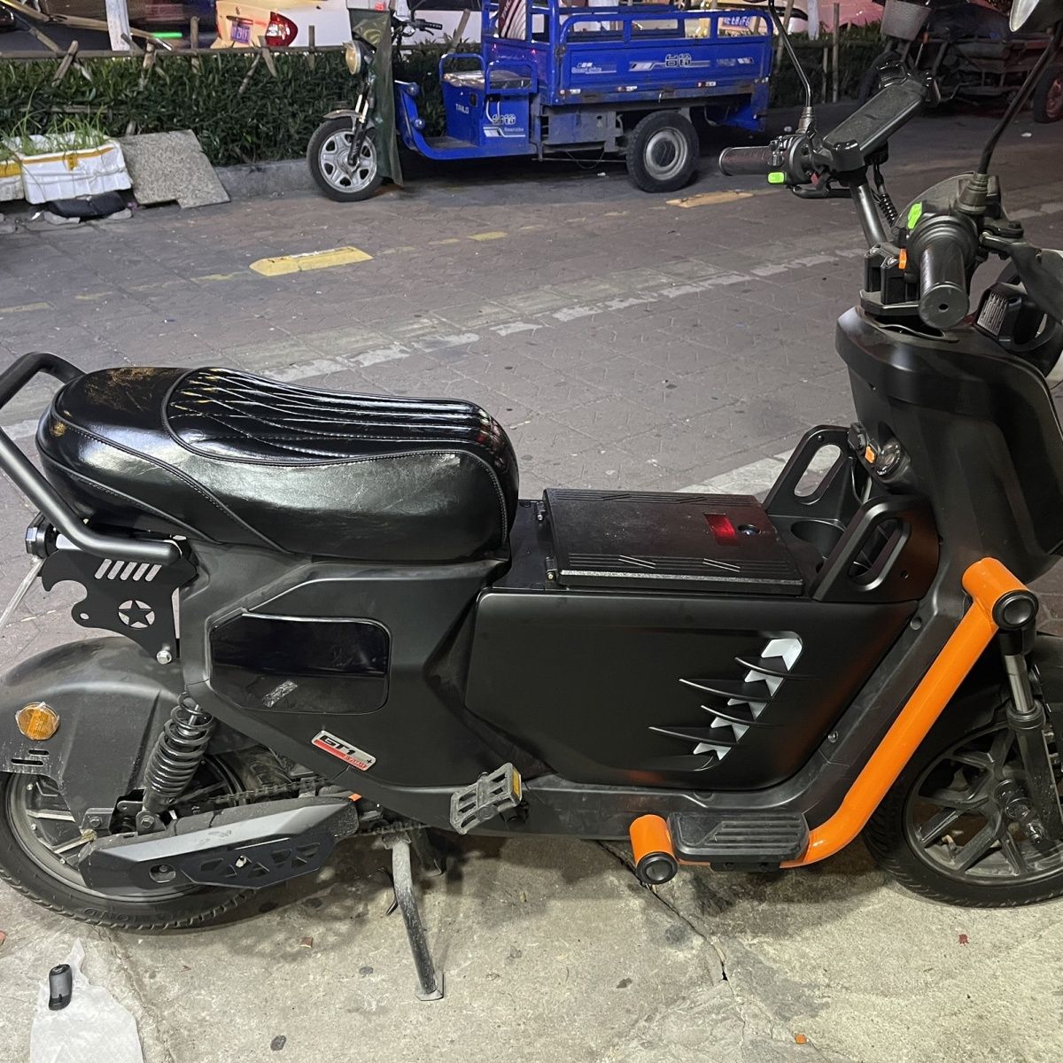 适用深远GT1一体坐短尾/一体坐垫改装深远电动车gt1后尾架适用50c
