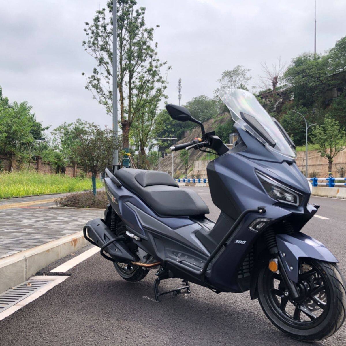 适用三阳九妹z300PLUS碳