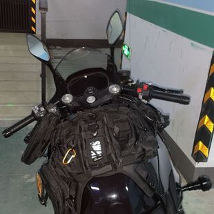 适用无极300ac油箱包摩托车挂载底座马甲金吉拉300无极CU525防水