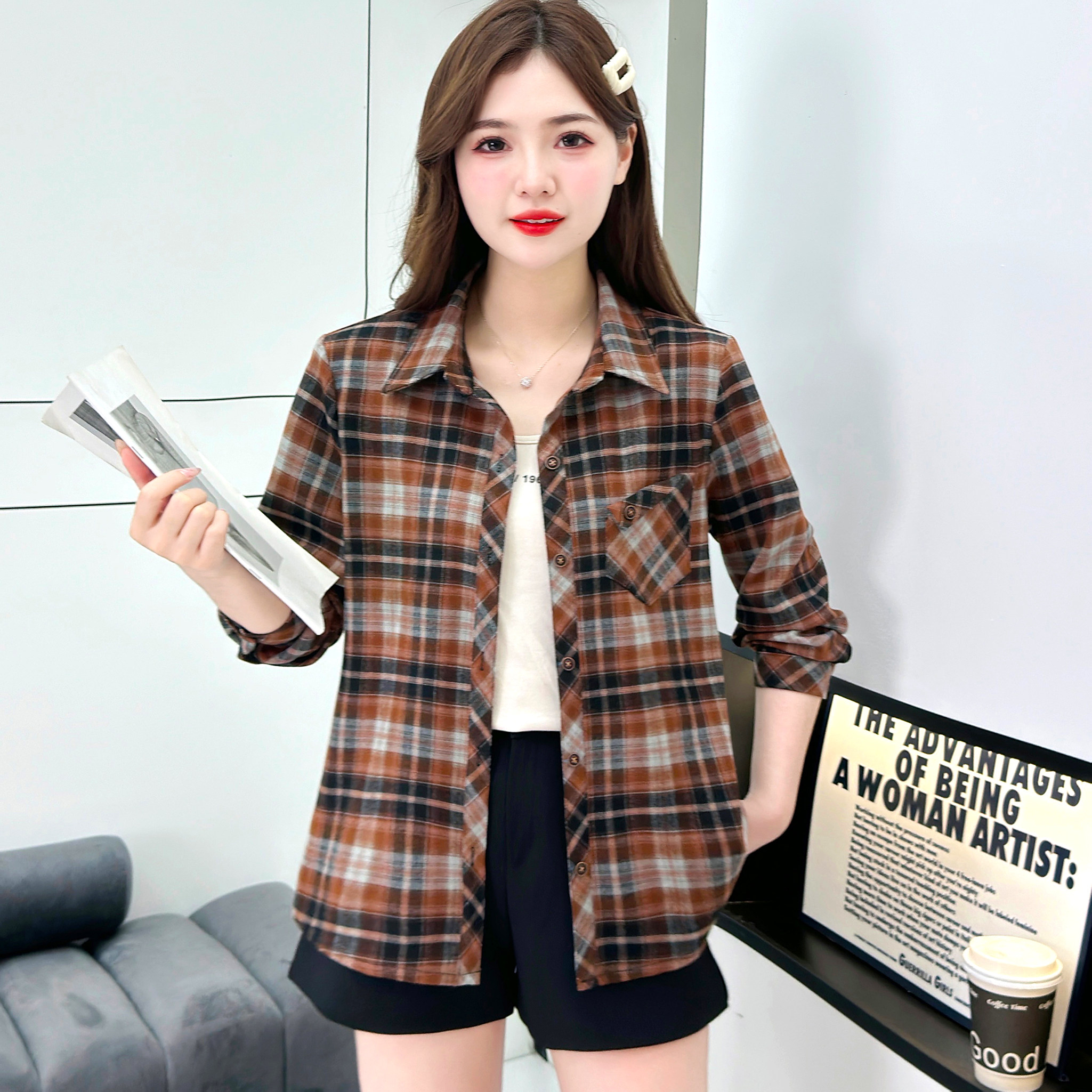 复古时尚格子长袖磨毛衬衫女春秋季洋气宽松显瘦百搭韩版休闲上衣