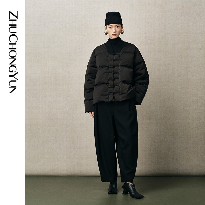 ZHUCHONGYUN2025冬新款对称门襟鹅绒羽绒服V领设计外套,女装/女士精品,羽绒服,淘宝优惠券,粉丝福利购,淘宝优惠卷