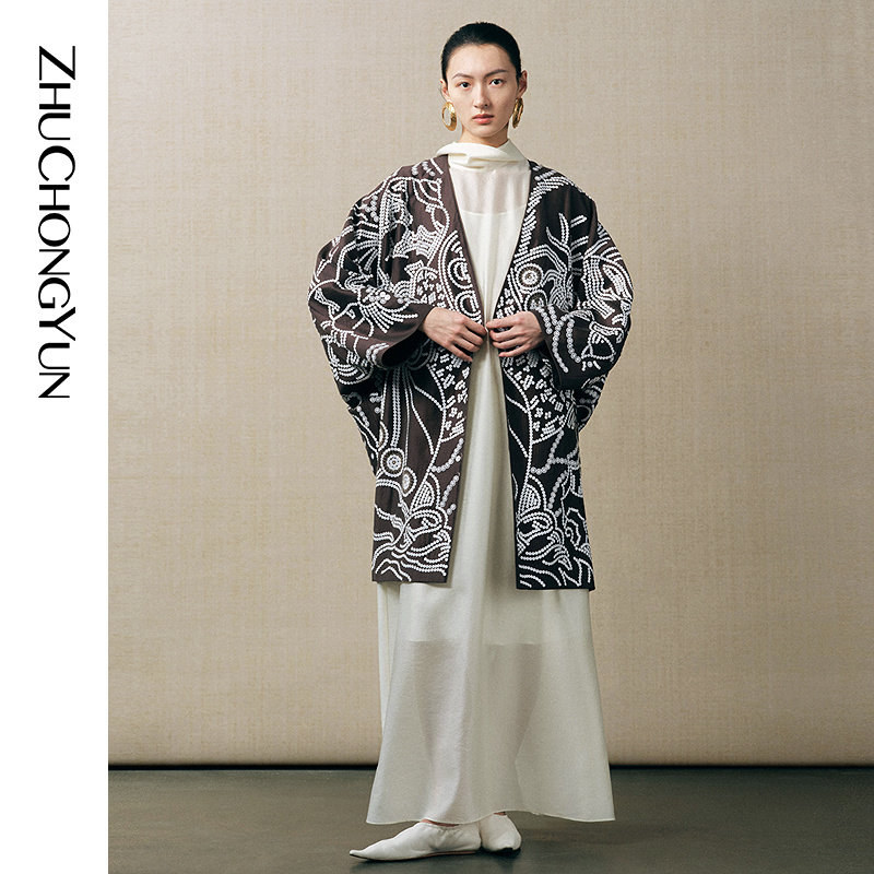 质地轻盈通透，夏日舒适穿着体验