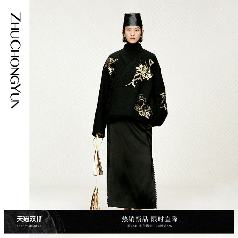 【盘金绣】ZHUCHONGYUN26春玉兰花东方斜门襟绵羊毛毛呢外套