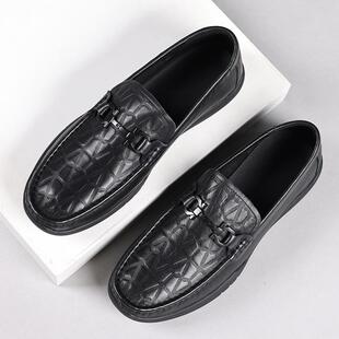 特大码男鞋新款45加肥加宽真皮豆豆鞋46软底一脚蹬男款休闲皮鞋47