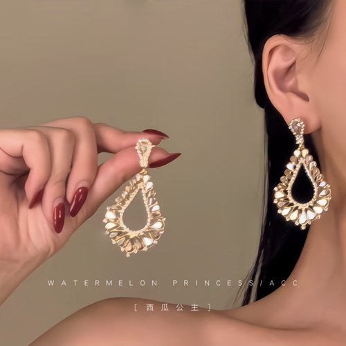 「千金派对」独特漂亮耳环2025新款爆款高级感轻奢宴会礼服耳饰女