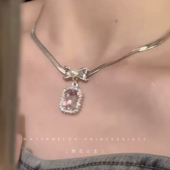 「在逃公主 」粉色吊坠项链女配饰蝴蝶结锁骨链轻奢小众蛇骨链潮