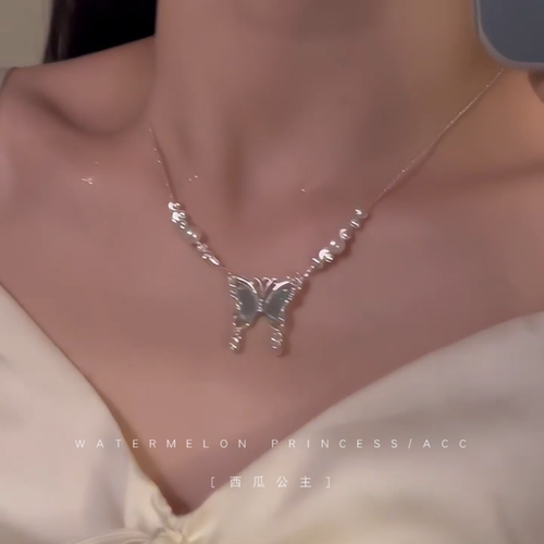 「墨雨云蝶」新中式清冷感项链女国风蝴蝶吊坠锁骨链旗袍汉服配饰
