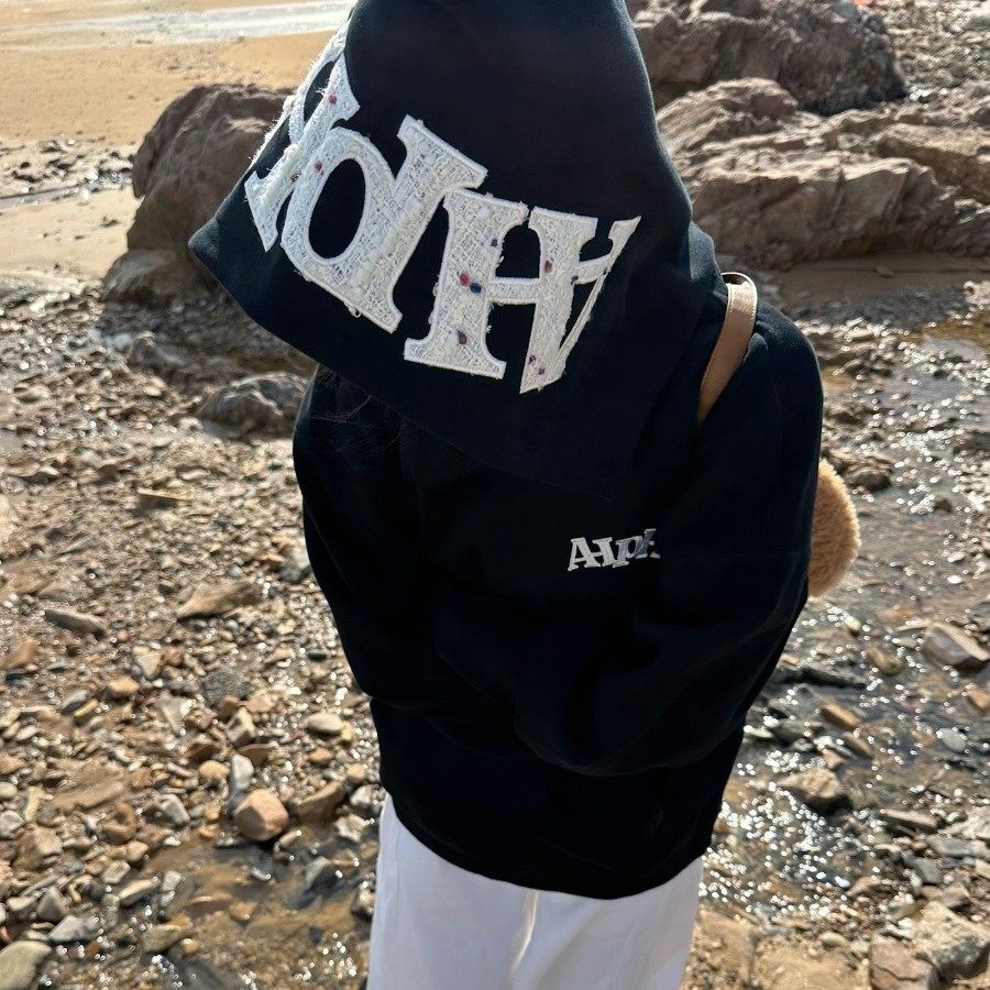 AHPH美式字母贴布刺绣连帽卫衣女