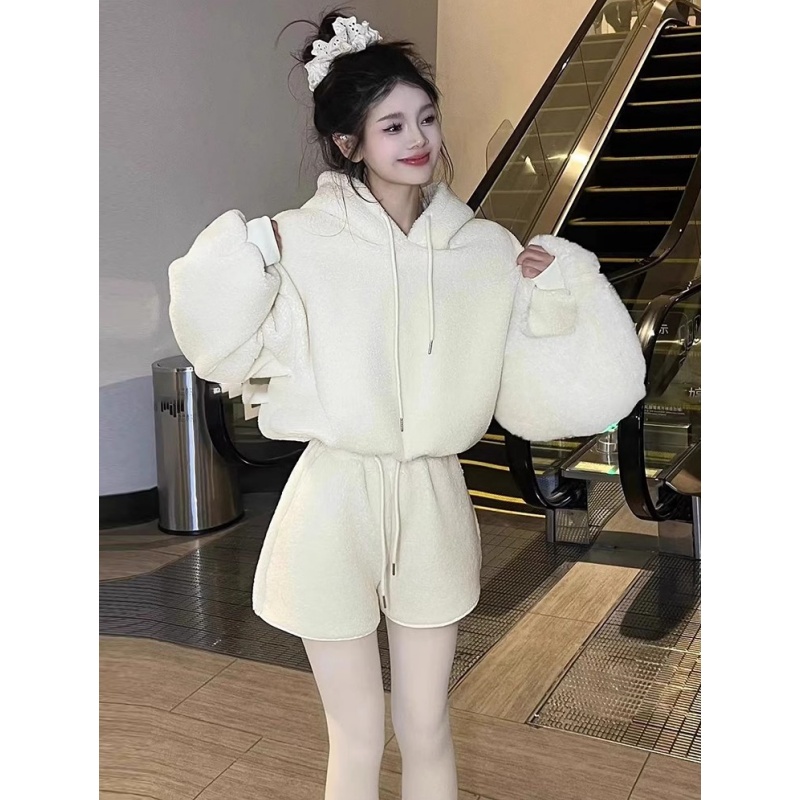 奥特莱斯~撤柜折扣韩版抽绳连帽羊羔毛卫衣女高腰阔腿短裤套装女