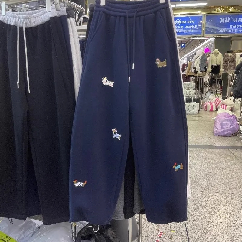 奥特莱斯~撤柜大牌宠物狗刺绣卫裤宽松慵懒藏蓝色加绒加厚直筒裤