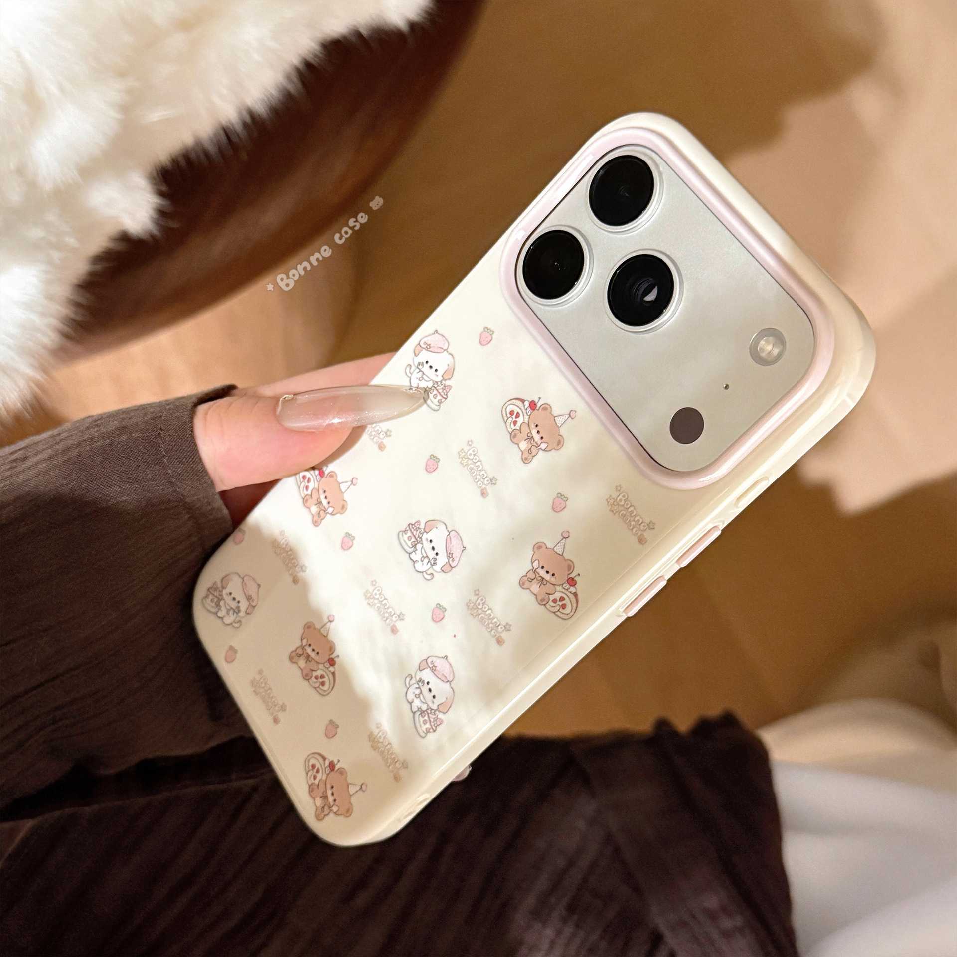 少女ins草莓动物适用苹果18pro