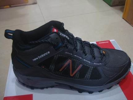 很赞专柜正品new balance男子越野登山跑鞋 MO790HRA