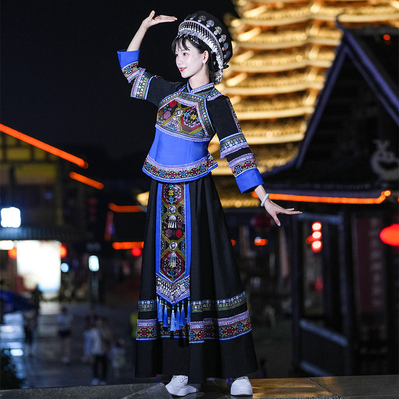 2024款苗族土家族少数民族舞蹈服