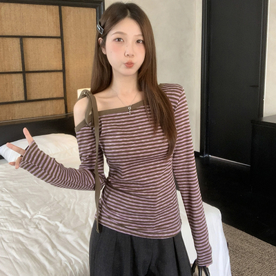 实拍大码女装秋季气质百搭条纹斜肩t恤独特露肩绑带打底衫上衣
