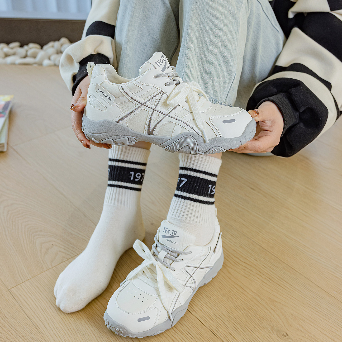 双鞋带小白鞋女2026新款