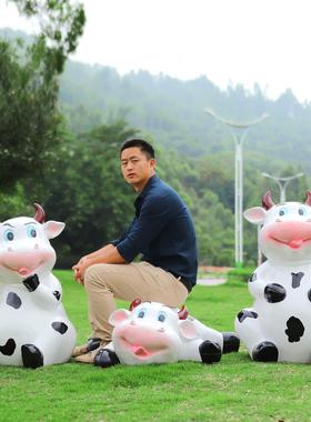 幼儿园卡通大奶牛雕塑户外农场仿真动物摆件花园庭院园林景观装饰