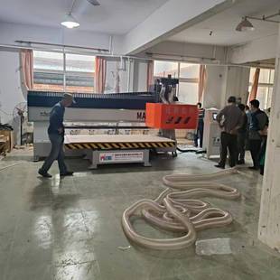 数控纵横锯出口往复式 箱机器 电子精密锯畅销木托盘木质包装