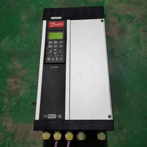 议价VLT5004PT5C54STR3DLF10A 丹佛斯变频器 工控调速设备维修