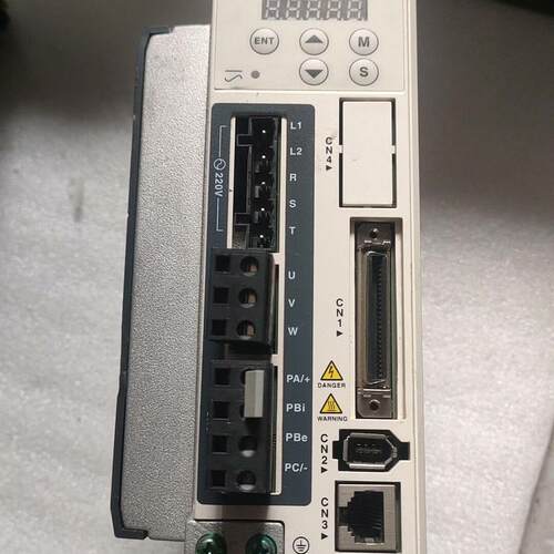 议价LXM23DU07M3X 伺服驱动器 750W 工控自动化驱动配件维修