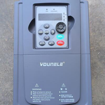 议价VDUNELE上海维盾5.5千瓦变频器 工业调速装置维修