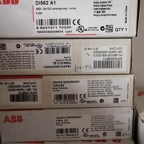 议价TU515 DI562 工控模块 24VDC 工业自动化电气配件维修