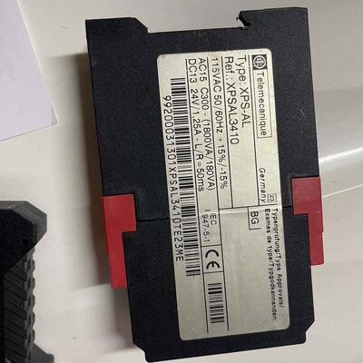 议价XPSAL3410 工控安全继电器 工业自动化控制模块维修