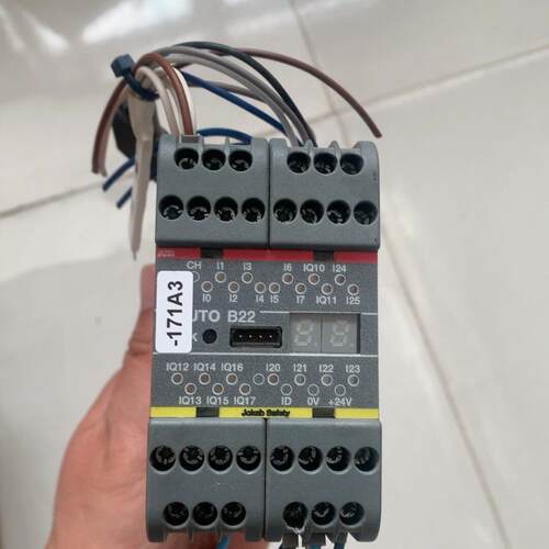 议价PLUTO B22 安全继电器模块 ABB工业工控自动化配件维修